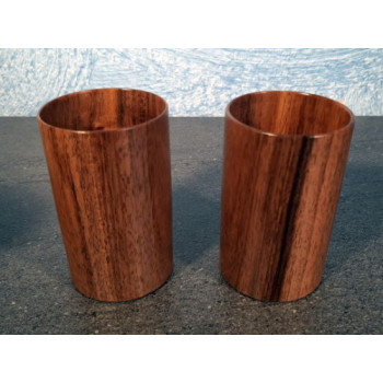 Tasse à café en noyer